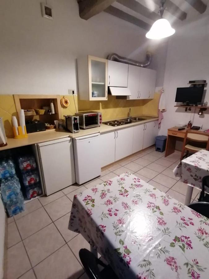 Camere La Torre Вольтерра Екстер'єр фото