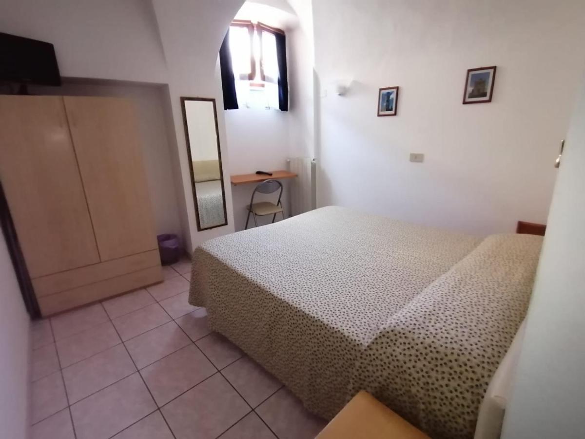 Camere La Torre Вольтерра Екстер'єр фото