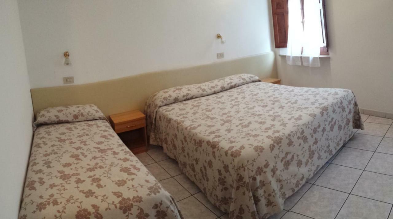 Camere La Torre Вольтерра Екстер'єр фото